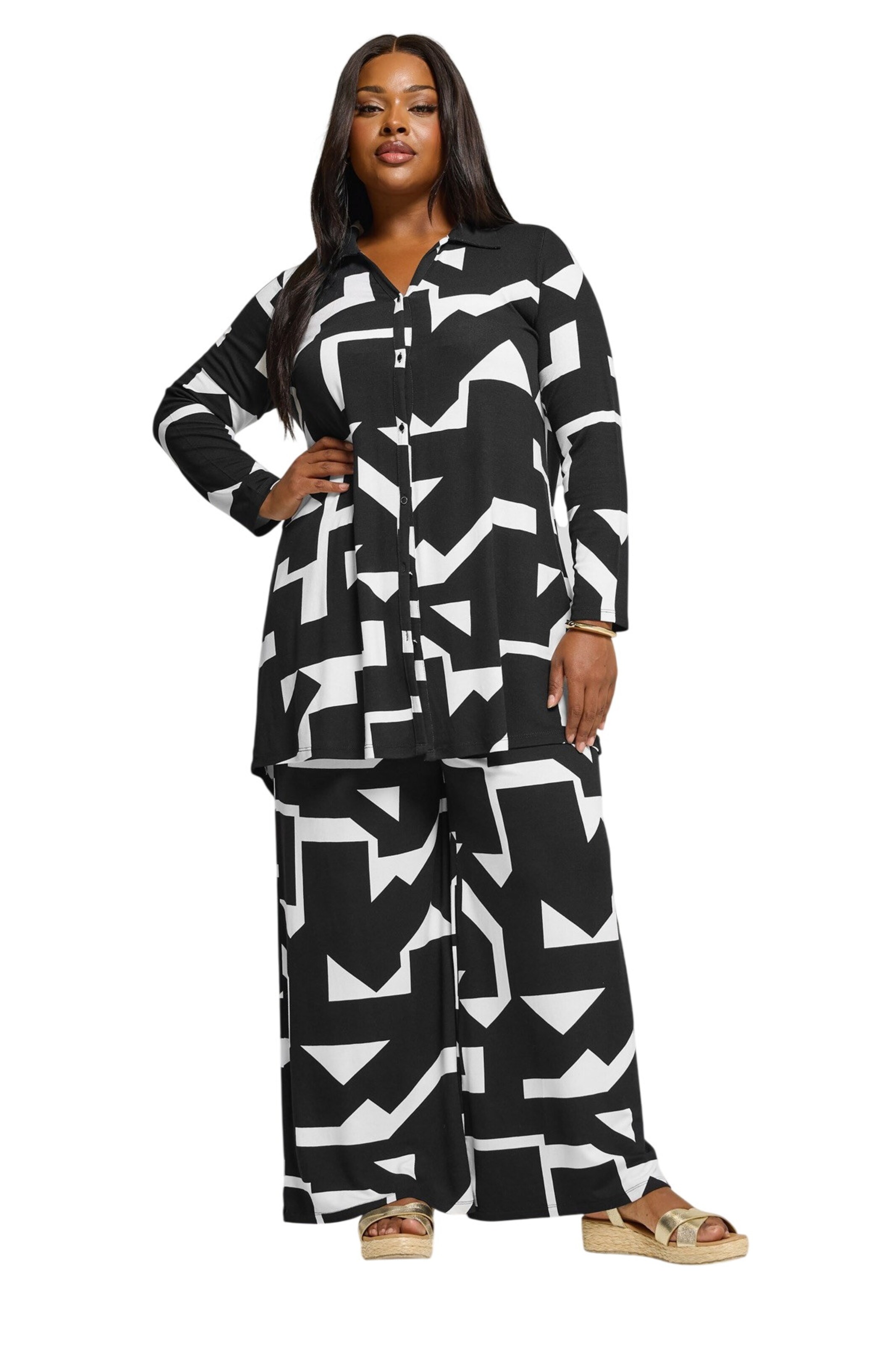 Stil Diva Bluse in Schwarz: Vorderseite