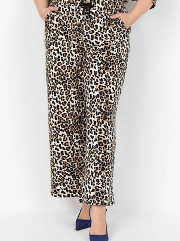 Wasabi Concept Regular Broek 'Vea 3' in Beige: voorkant