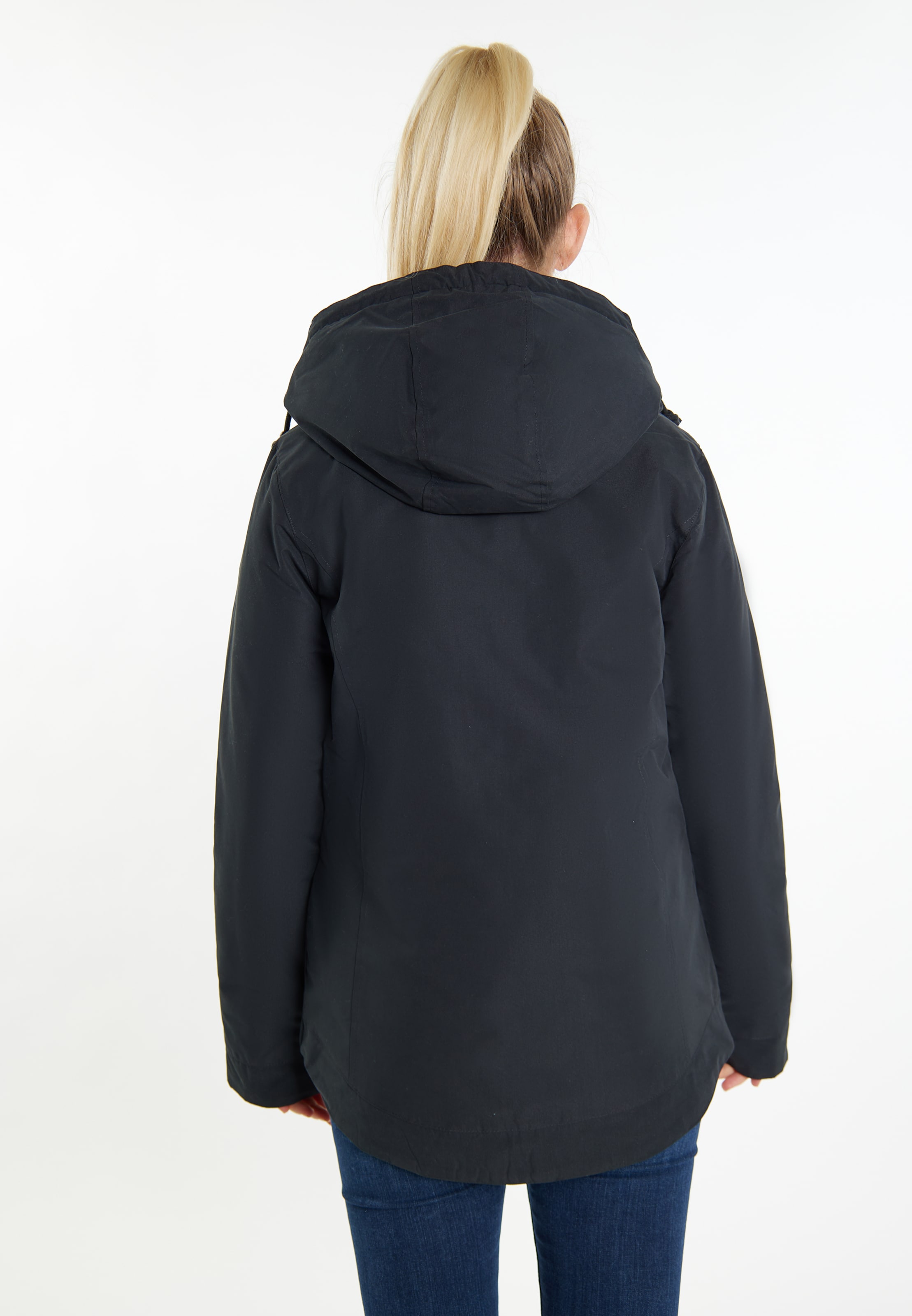 Yuka Winterjas in Zwart