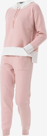 Jimmy Sanders Loungewear in Pink: front