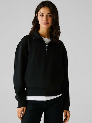 Red Bull Racing x Pepe Jeans Sweatshirt in Zwart: voorkant
