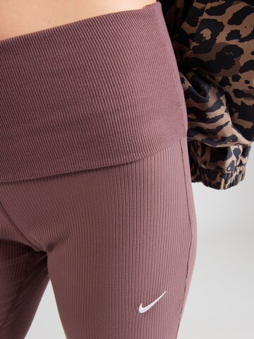 Nike Sportswear Flared Leggings 'CHILL' in Lila