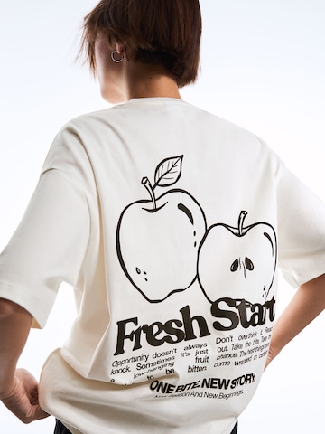 Maglietta di Bershka in bianco