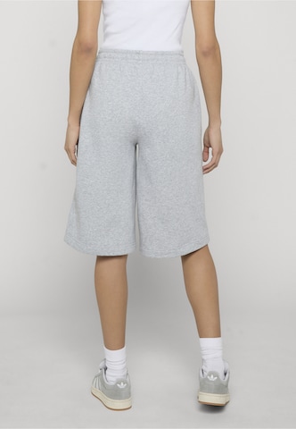 Urban Classics Regular Hose in Grau