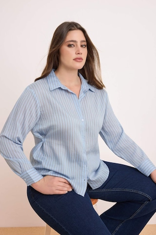 Trendyol Curve - Blusa en azul