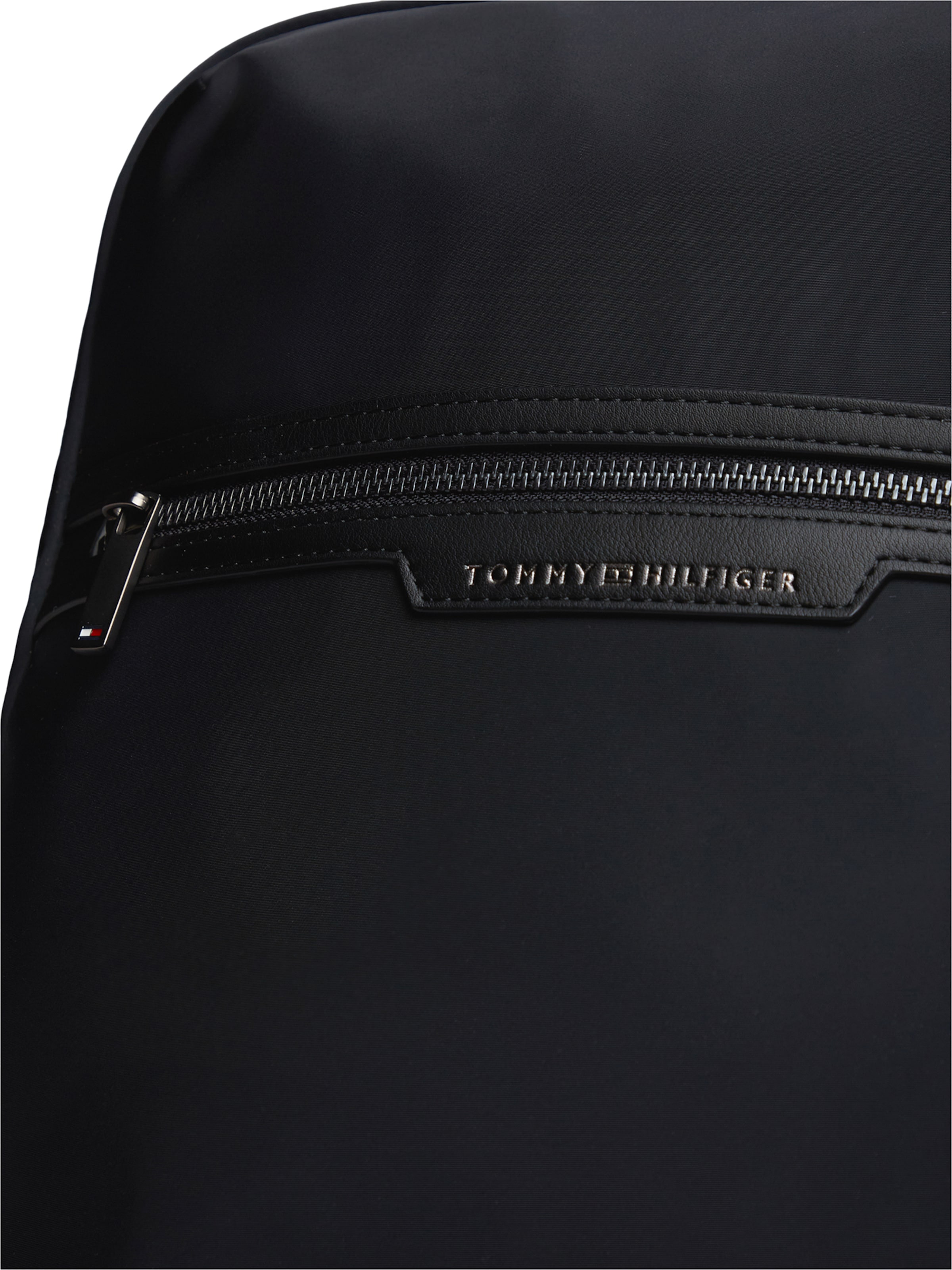 TOMMY HILFIGER Rucksack in Schwarz