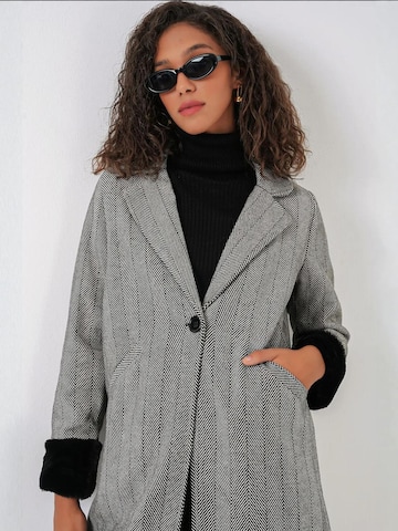 Bigdart Tussenmantel in Zwart