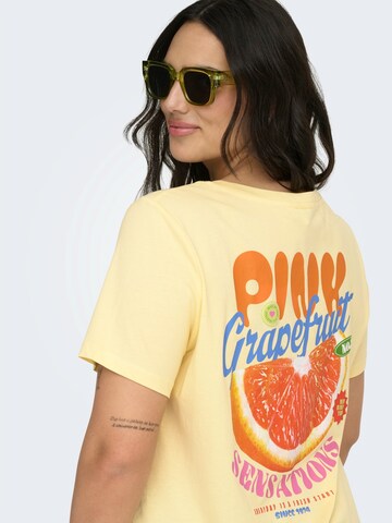 Tricou 'CARBOLETTE' de la ONLY Carmakoma pe galben