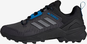 Chaussure basse 'SWIFT R3' ADIDAS TERREX en noir : devant