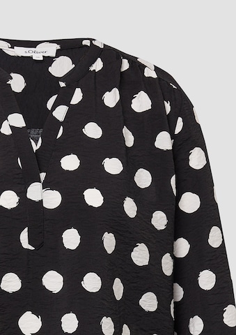 s.Oliver Blouse in Black