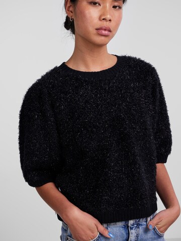 Pull-over 'Fee' PIECES en noir