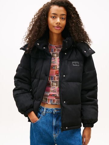 Tommy Jeans Between-season jacket in Black: front