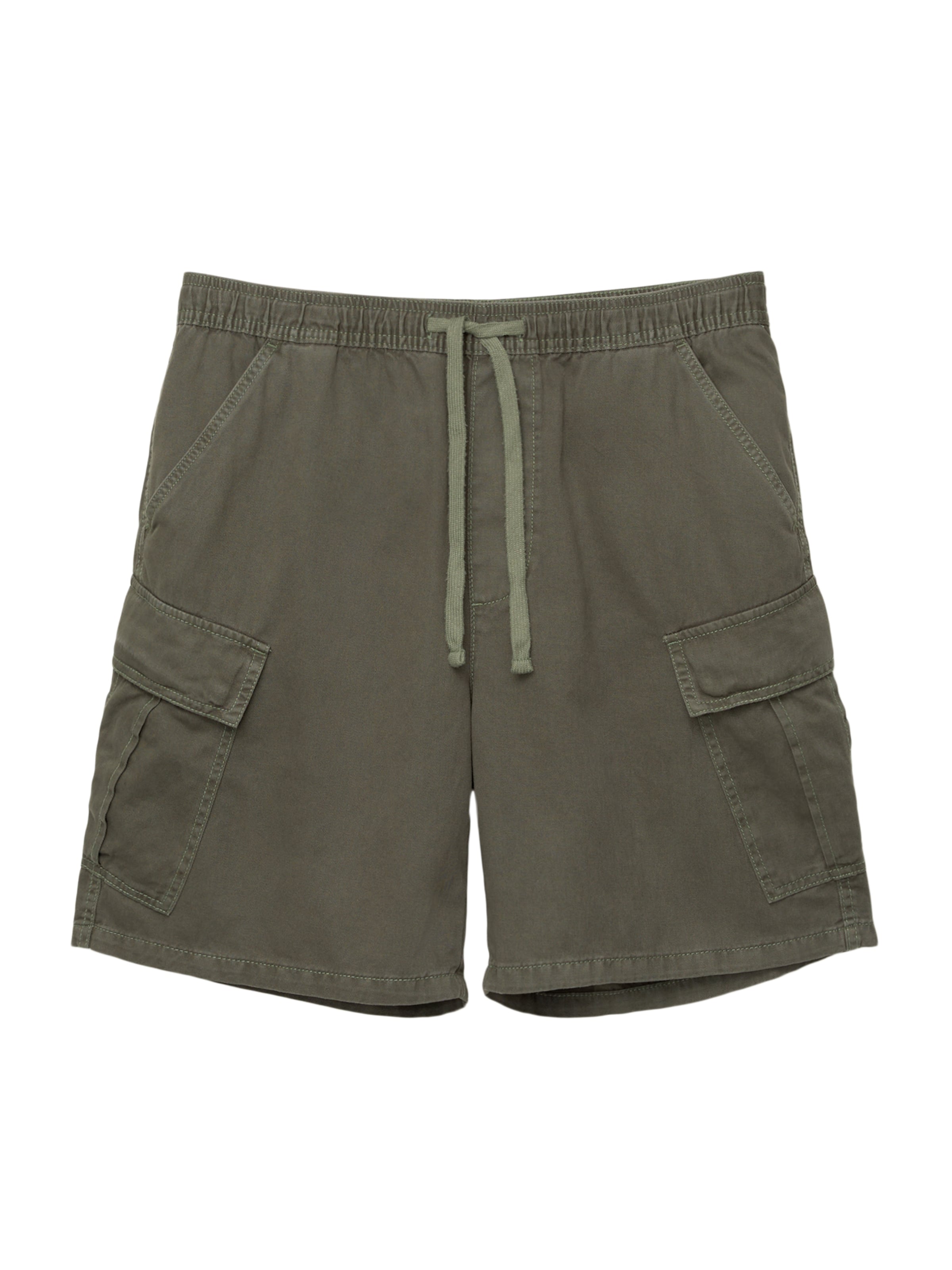 Pull&Bear Loosefit Shorts in Grün: Vorderseite