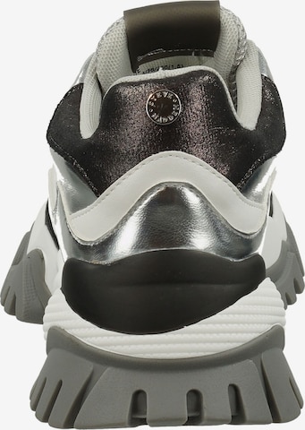 STEVE MADDEN Sneakers in Grey
