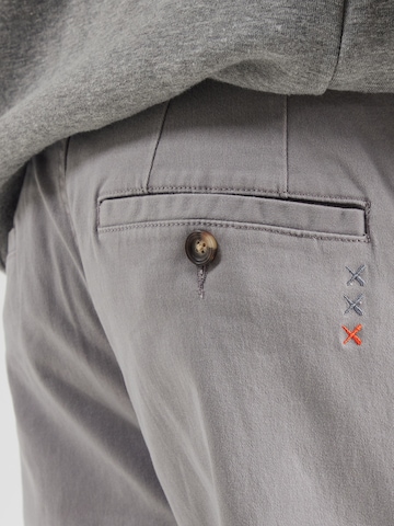 Regular Pantalon chino 'Drift' SCOTCH & SODA en gris