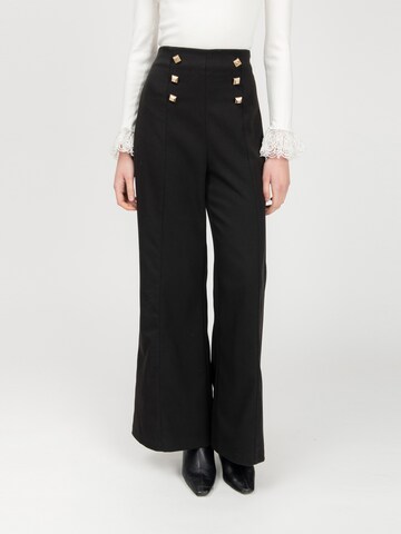 évasé Pantalon Influencer en noir : devant