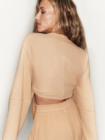 ABOUT YOU x Kamila Šikl Blouse 'Daliah' in Beige