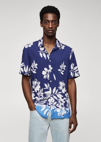 MANGO MAN Regular fit Button Up Shirt 'Calpe' in Blue: front