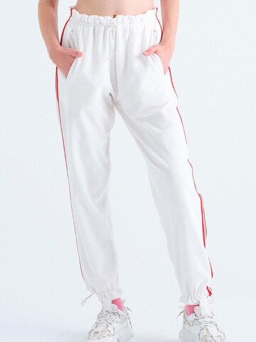 Rockupy Regular Workout Pants 'Wakanda' in White