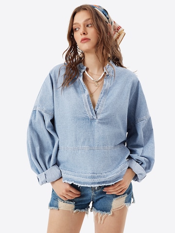 Imily Bela - Blusa en azul: frente