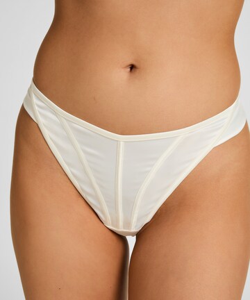 Hunkemöller String in Weiß: Vorderseite