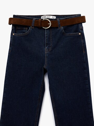 Koton Flared Jeans in Blauw