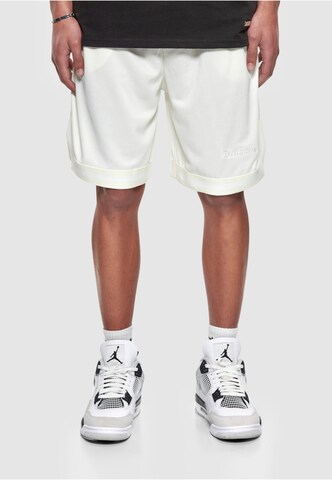 Dropsize Loose fit Trousers in White: front