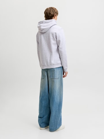JACK & JONES Свитшот 'JJAERO' в Серый