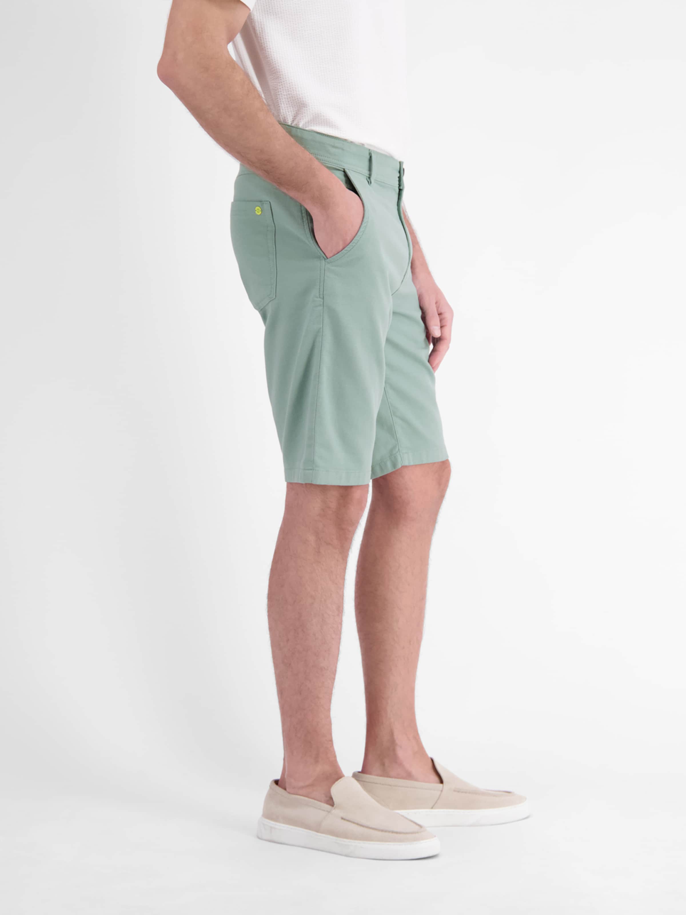LERROS Regular Bequeme Shorts aus griffiger Baumwolle mit Stretchanteil in Grün
