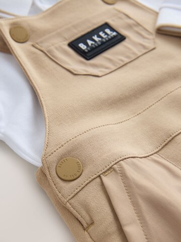 smėlio Baker by Ted Baker Rinkinys