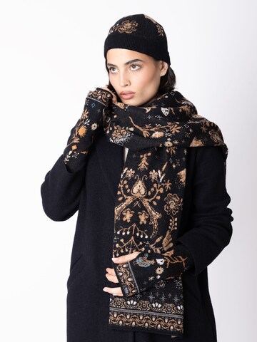 IVKO Woman Scarf in Black: front