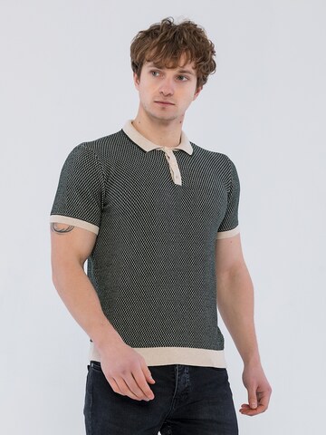 Tricou 'Izaiah' de la Felix Hardy pe verde