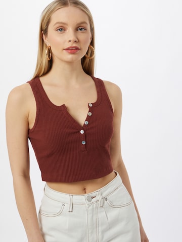 ABOUT YOU Top 'Silvia' in Brown: front