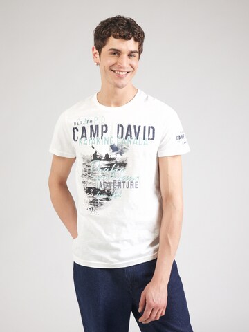 Maglietta di CAMP DAVID in bianco: frontale