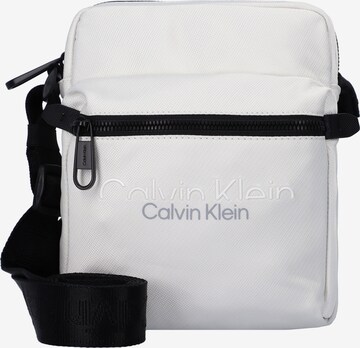 Calvin Klein - Bolso de hombro en blanco: frente