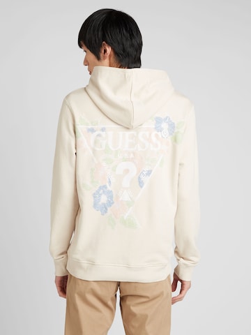 GUESS Sweatshirt in Beige