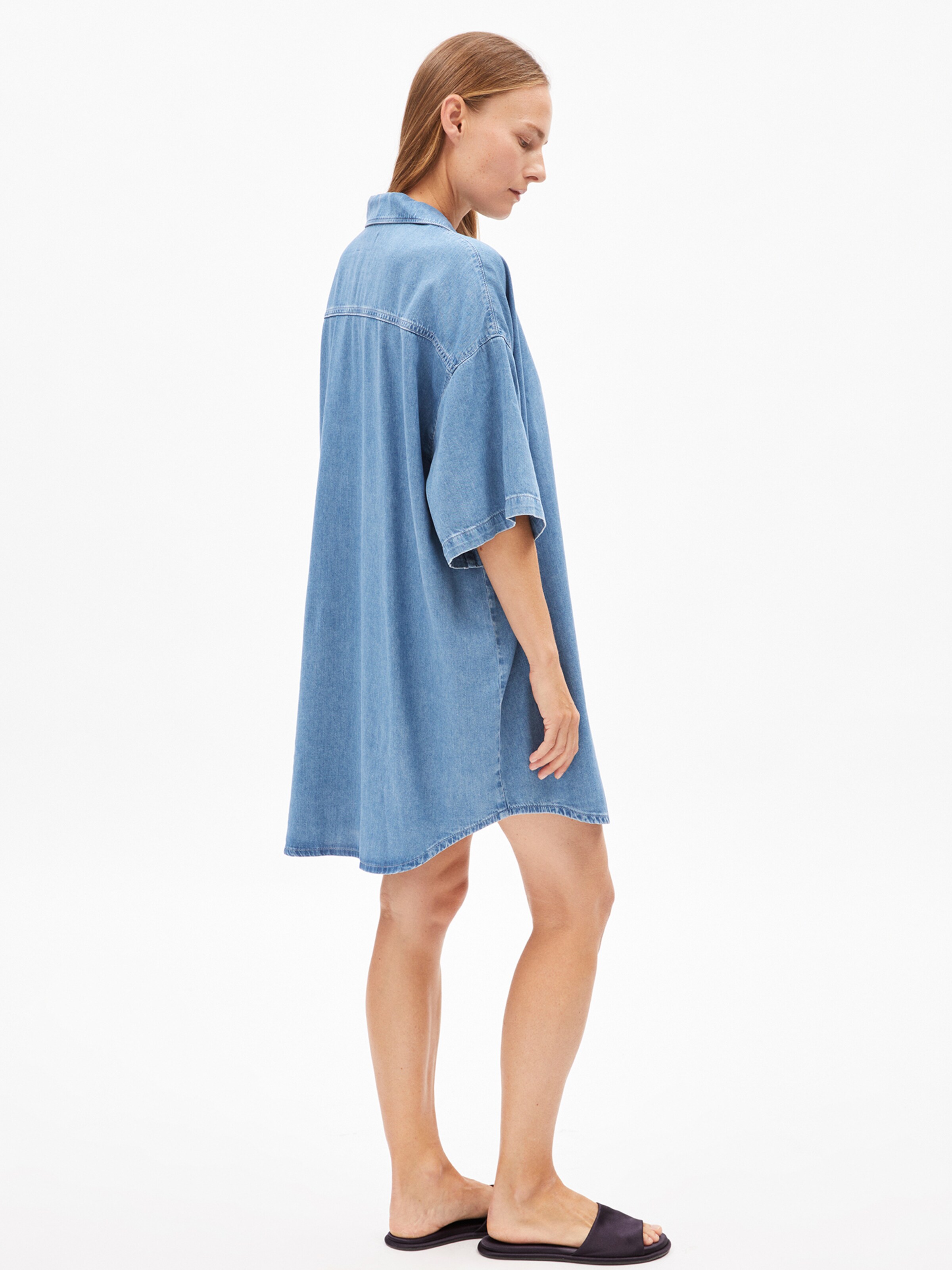 ARMEDANGELS Μπλουζοφόρεμα 'TAMIKAA' σε μπλε: μπροστά