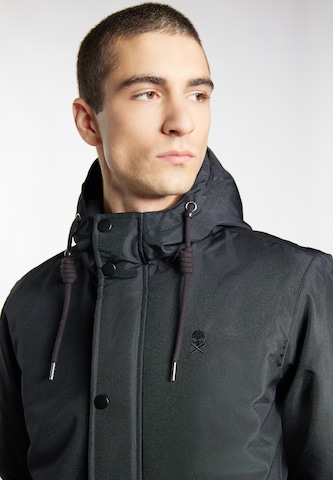TUFFSKULL Toiminnallinen takki 'Revend' värissä musta