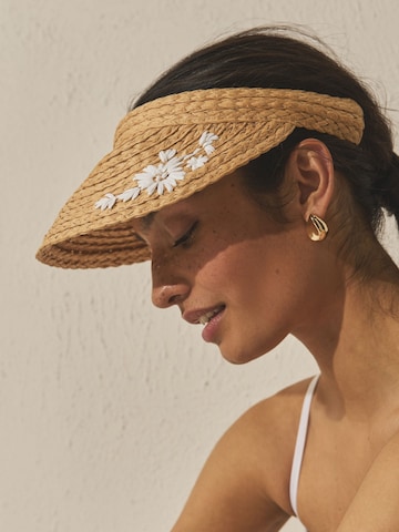 Next Cap in Beige