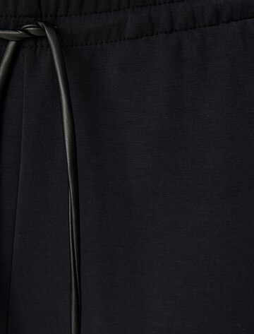 Koton Regular Broek in Zwart