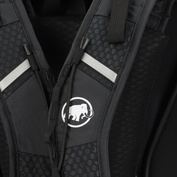 Sac à dos de sport 'Ducan Spine' MAMMUT en noir