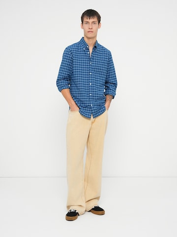 GAP Regular fit Риза в синьо