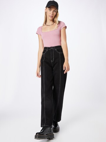 BDG Urban Outfitters Тениска в лилав