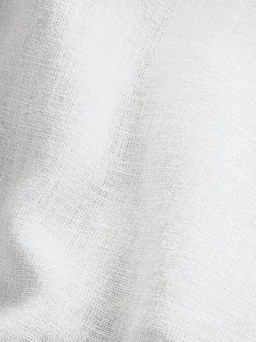 self. Regular Pants in White