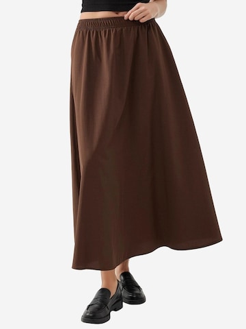Busem Skirt in Brown: front