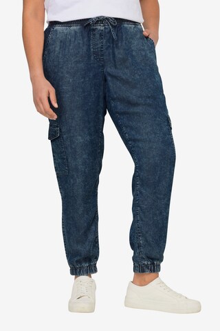 Angel of Style Tapered Cargo Jeans in Blue: front