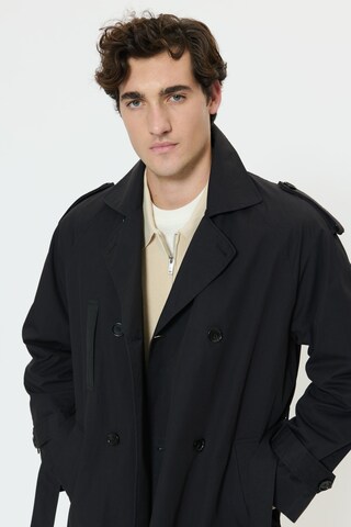 Matinique Overgangsfrakke 'MAProist 73' i sort