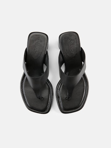 VAGABOND SHOEMAKERS T-Bar Sandals 'Evie' in Black