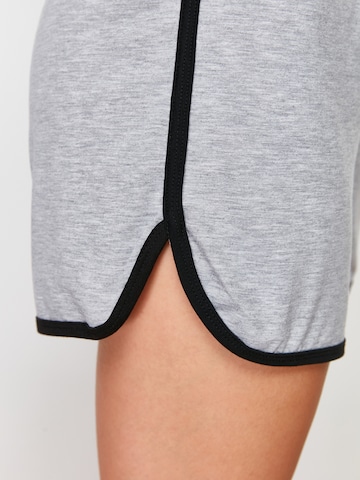 Pantaloni de pijama de la Trendyol pe gri