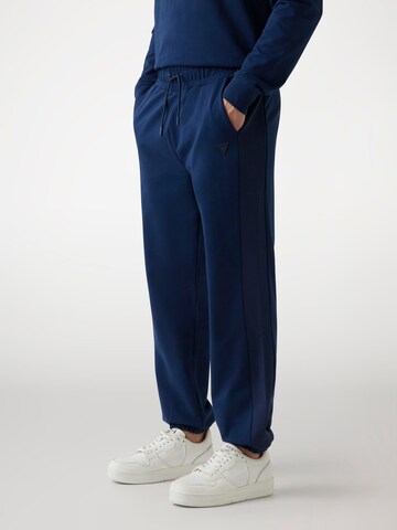 GUESS Tapered Pants in Blue